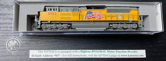 Kato 1768528 N Scale EMD SD70ACE UP #8962 US Flag Nose Headlight