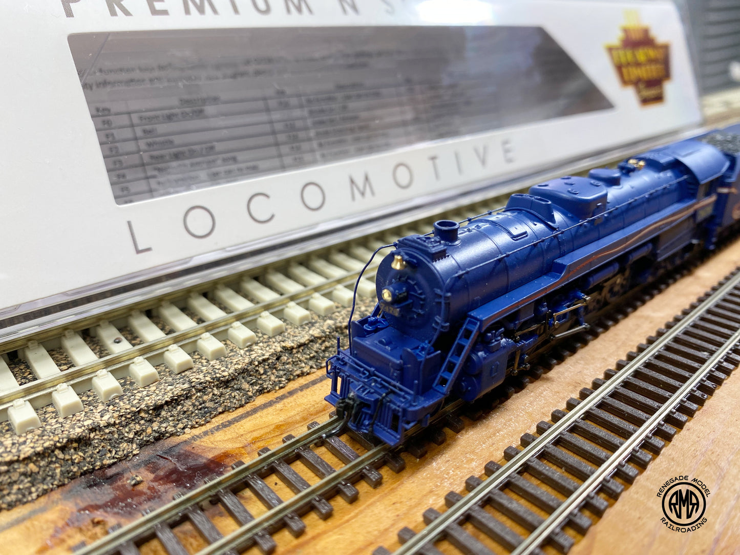 Broadway Limited 7411 N Reading T1 484 Independence Patriotic Paragon4 DCC Smoke