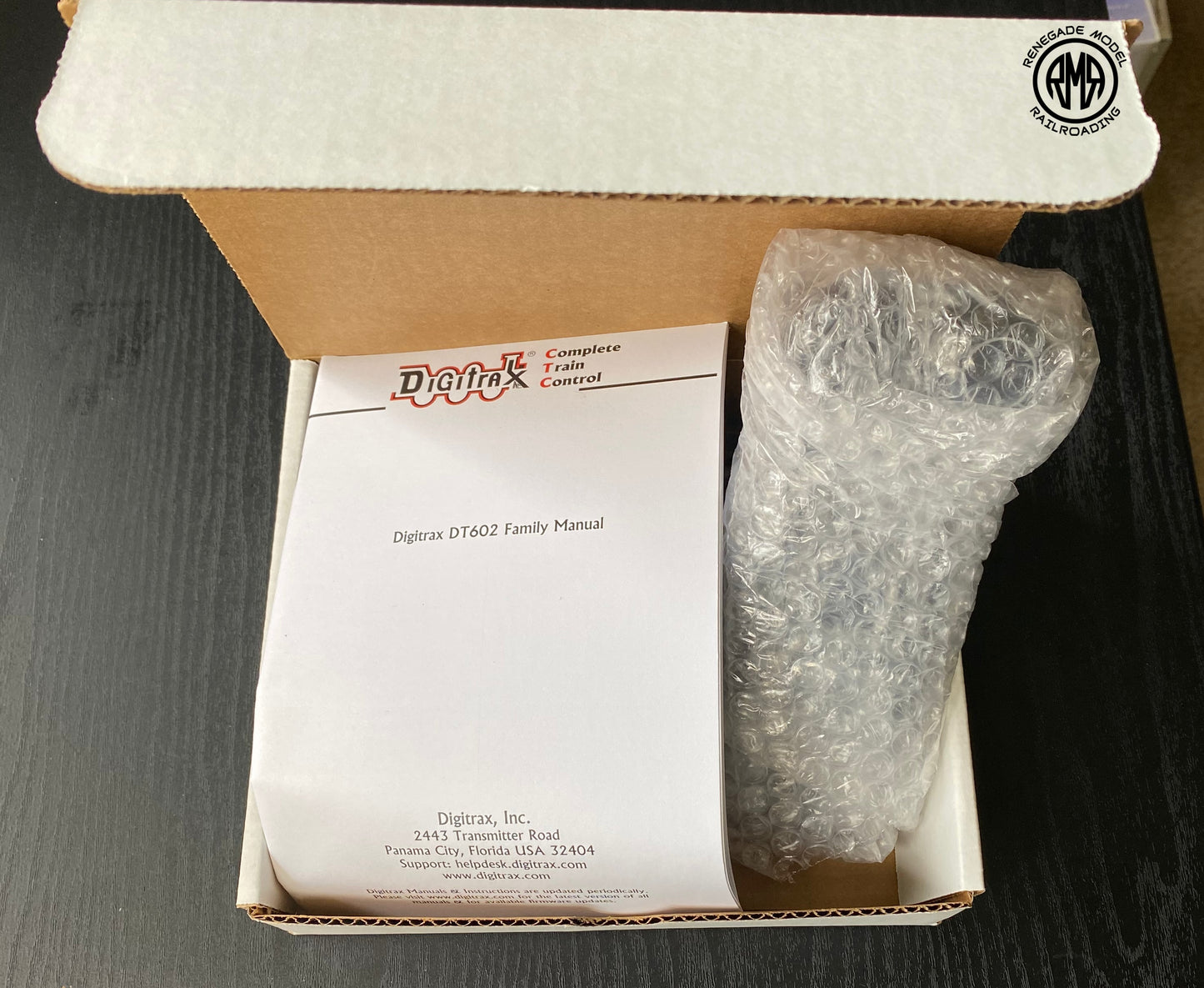 Digitrax DT602D Duplex Wireless Super Throttle Dual Control