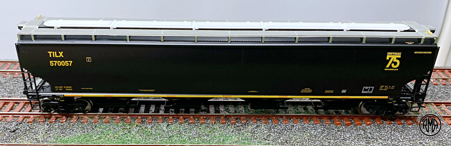 Walthers 920-110327 HO Scale TILX 67' Trinity 6351 4-Bay Covered Hopper #570057