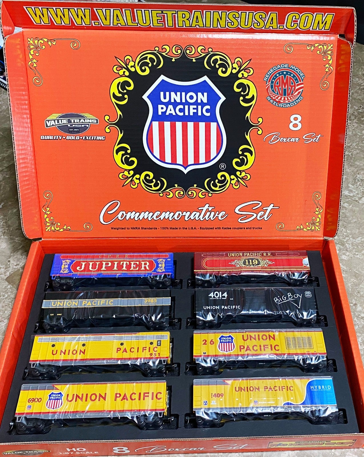 Value Trains USA HO Scale Union Pacific Commemorative 8-Car Set – VAL10070