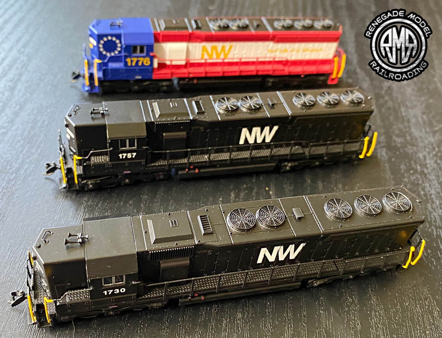 Atlas 40005593+2 N N&W Bicentennial SD45 Consist High Hood Sound & DCC #1776 +2