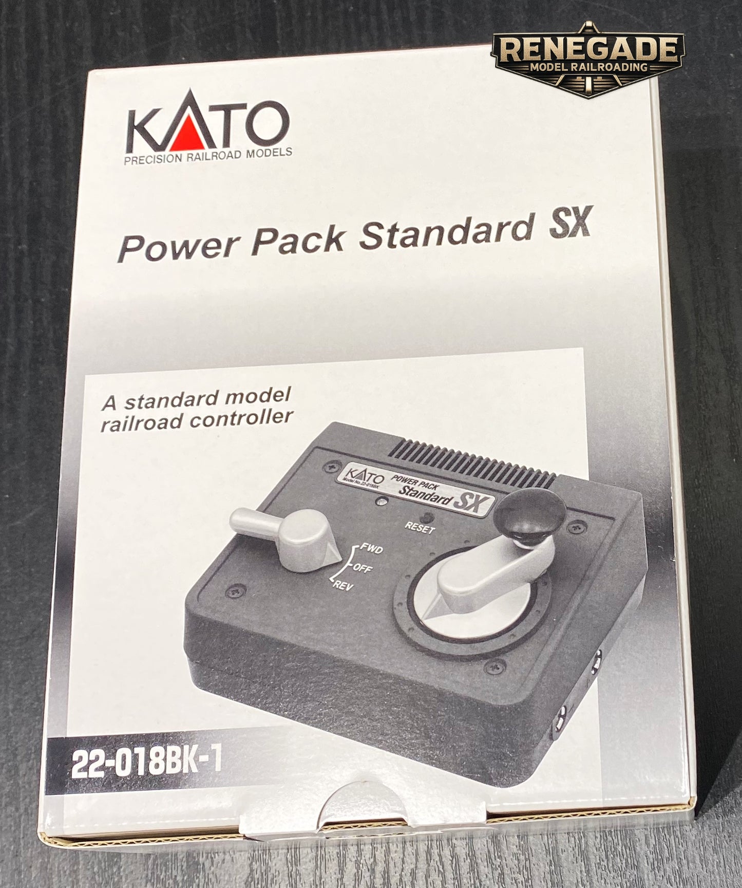 Kato HO Scale Nickel Silver Unitrack 7' x 14' 3-Ring Layout Set DC Power Pack
